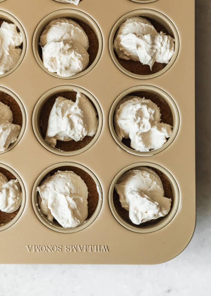 A mini cheesecake pan with no-bake filling.