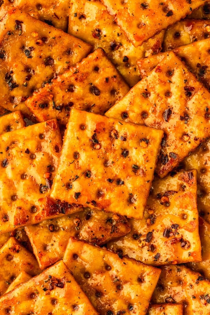 A pile of hot honey seasoned saltines.